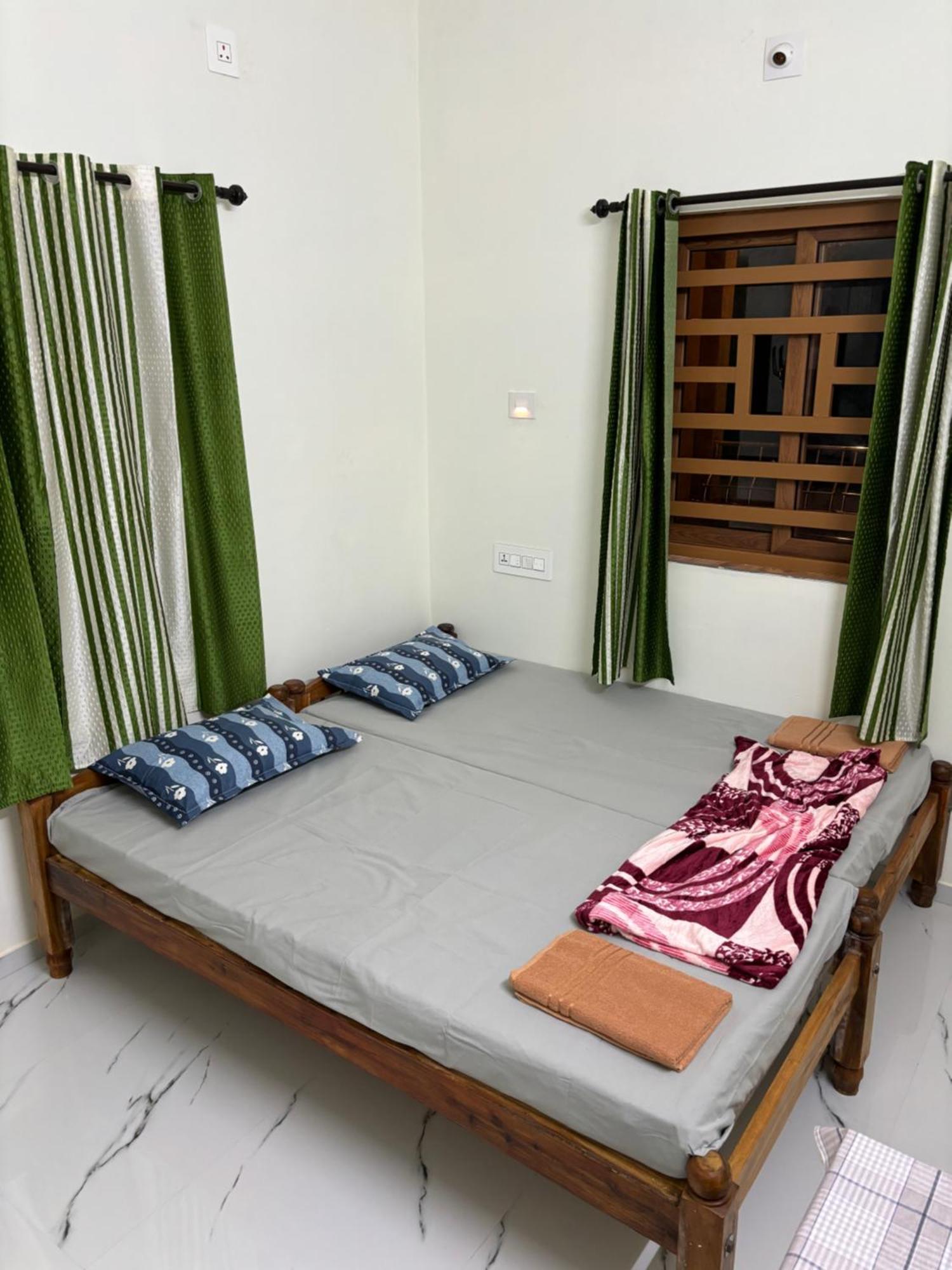 Golden Beach Home Stay Alappuzha Exterior photo